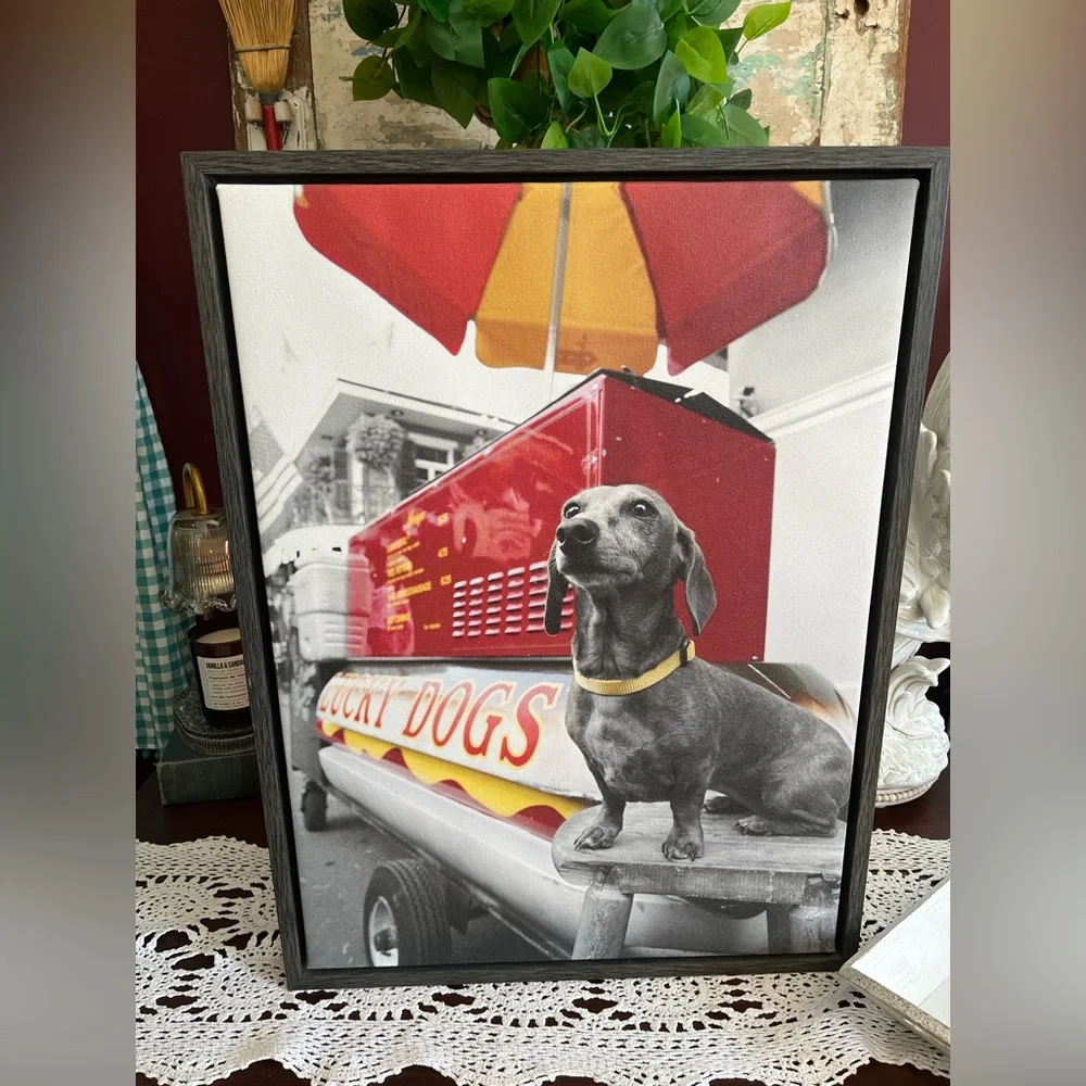 Dachshund Uniek Framed Canvas Art